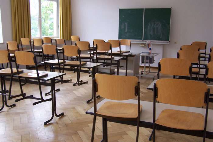 Lüftungskonzept als Coronaschutz in Schulen gefordert